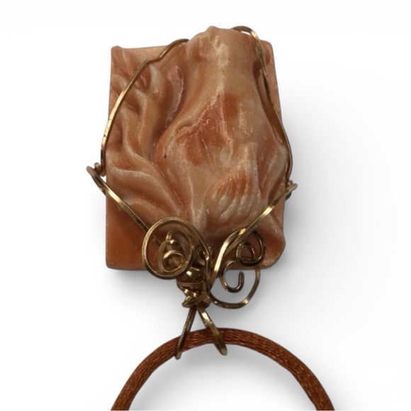 Vintage Hand-Carved & Wire-Wrapped Red Jasper Stone Horse Head Pendant Necklace - Picture 6 of 11